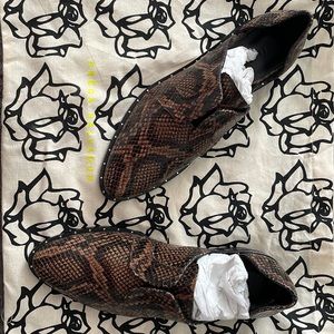 NEW Freda Salvador Wear Oxfords, size 6